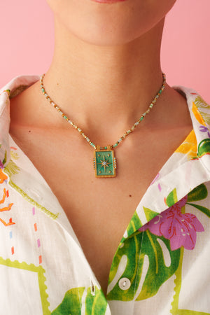 COLLIER LUCKY